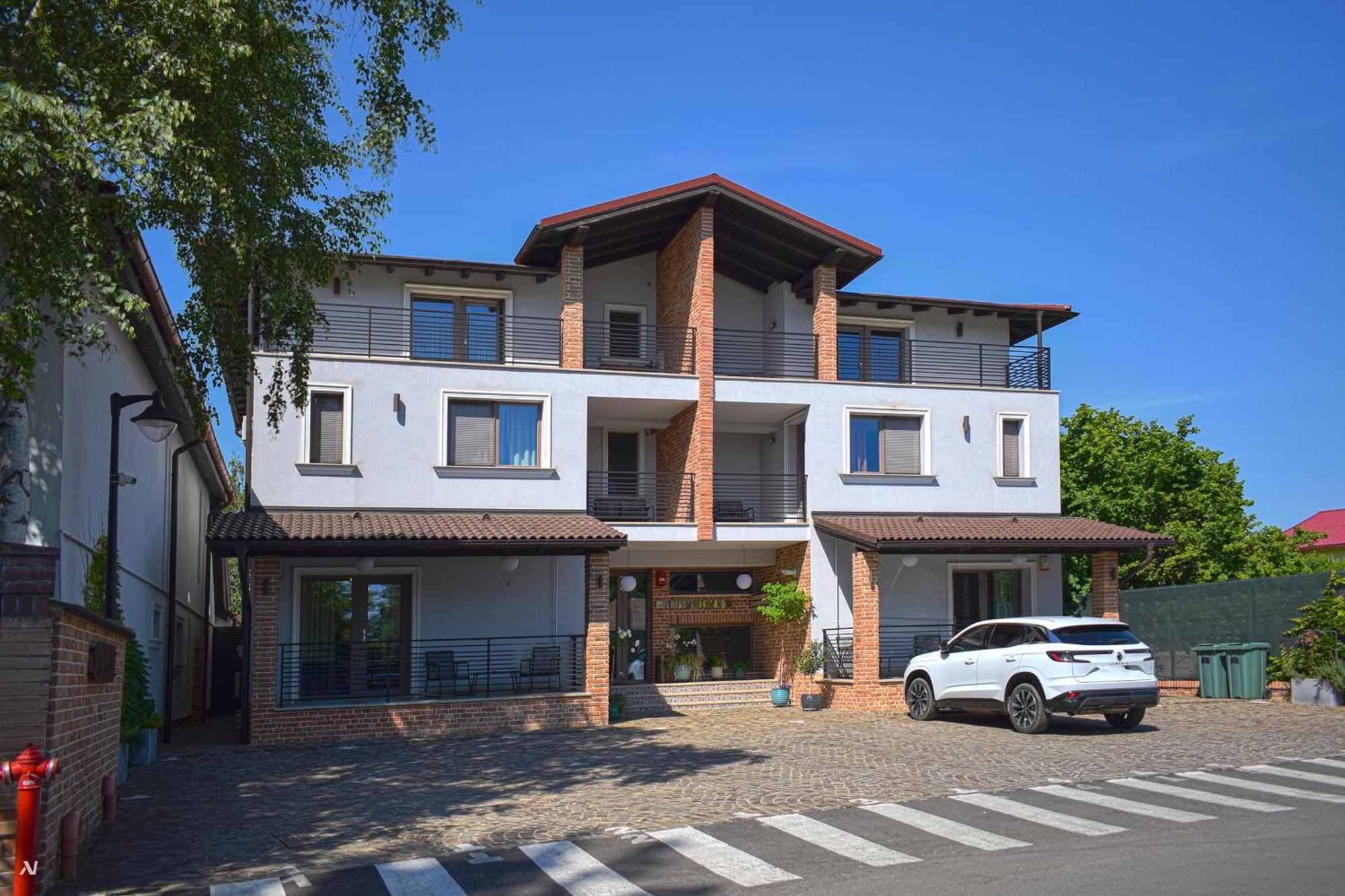 First Apartments Focşani Exterior foto